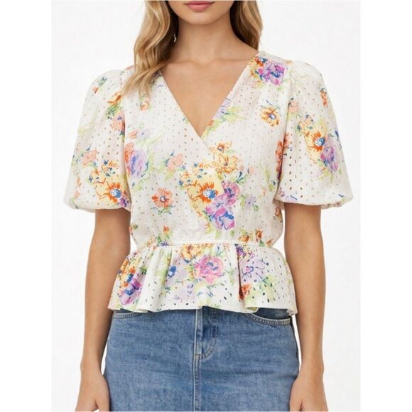 Wayf Tops - Wayf Top Floral Eyelet Wrap Front Puff Sleeve Cream Blouse Women’s Size Medium